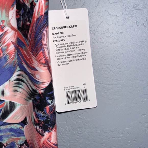 NWT- Balance Collection Yoga crop leggings - Picture 4 of 7